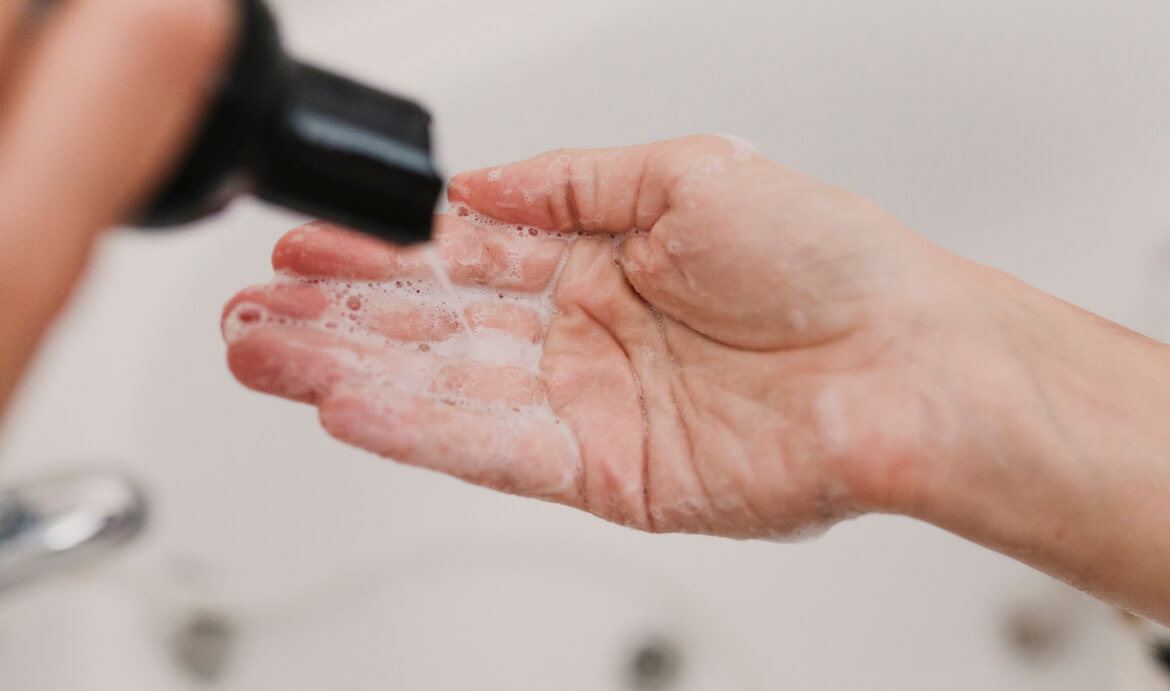 Dung dịch vệ sinh chăm sóc cá nhân